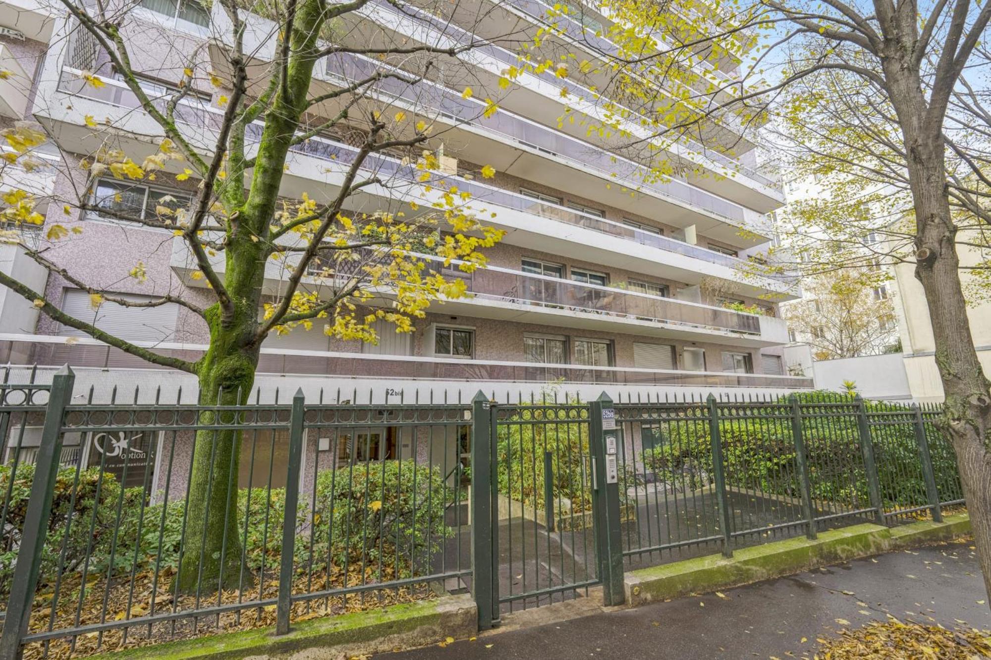 Appartement Labrouste Et Son Balcon - Welkeys Paris Bagian luar foto